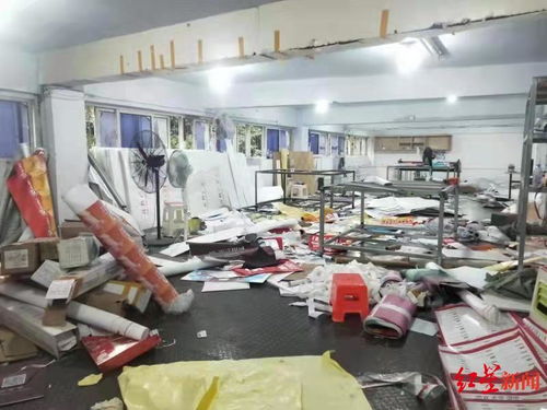 小區(qū)內(nèi)傳來機器噪音和 油墨味 街道辦 已勸導(dǎo)印刷廠搬離小區(qū)